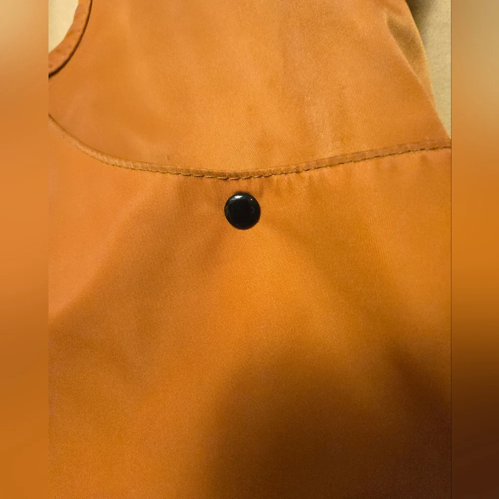 IHKWIP Everyday Shopper warm caramel Tote Bag